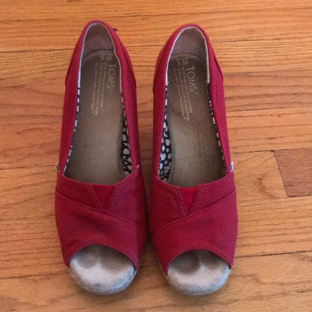 Red Toms Wedges